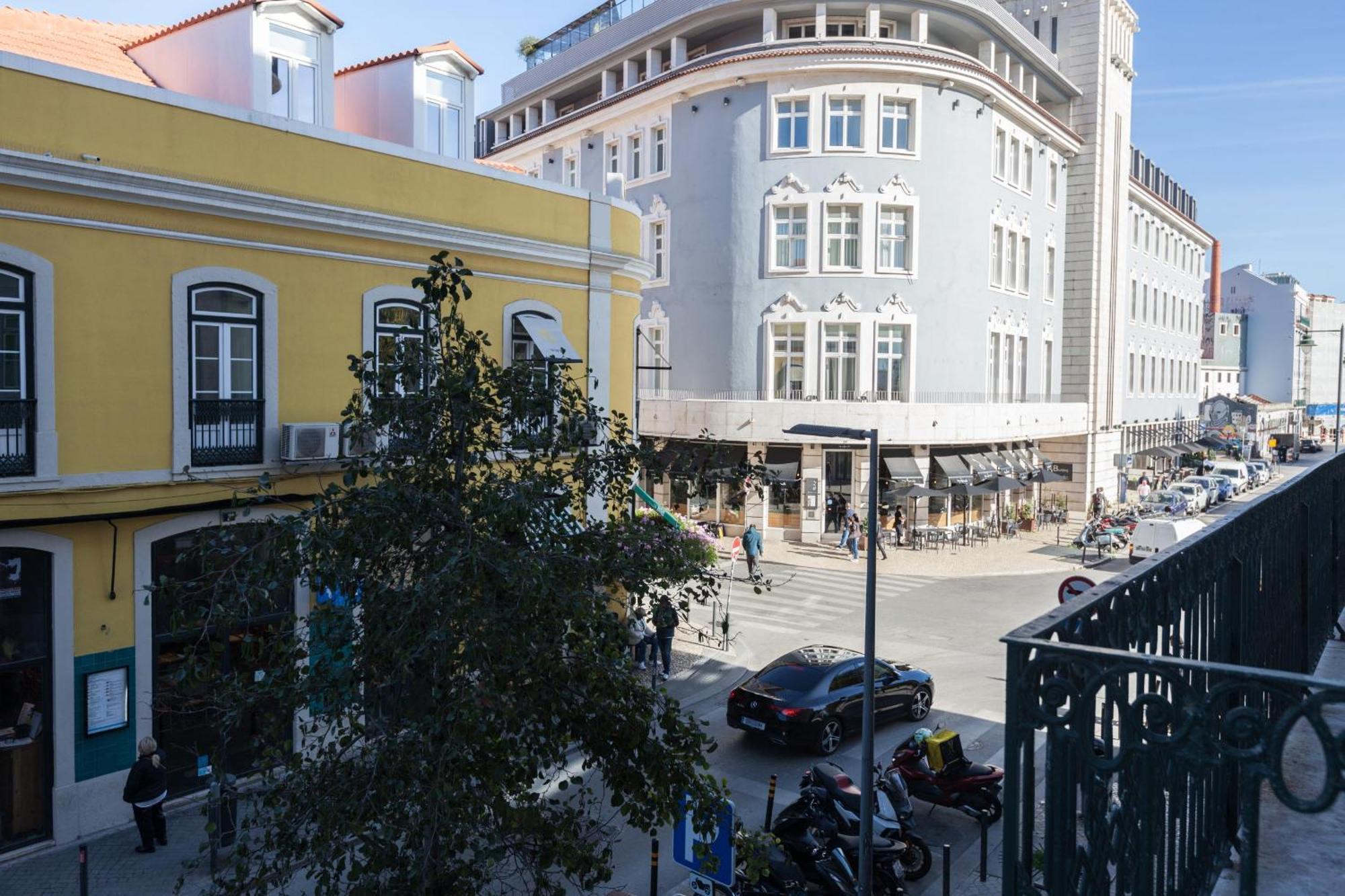 Flh Cais Sodre Chic Urban Flat With Balcony Lissabon
