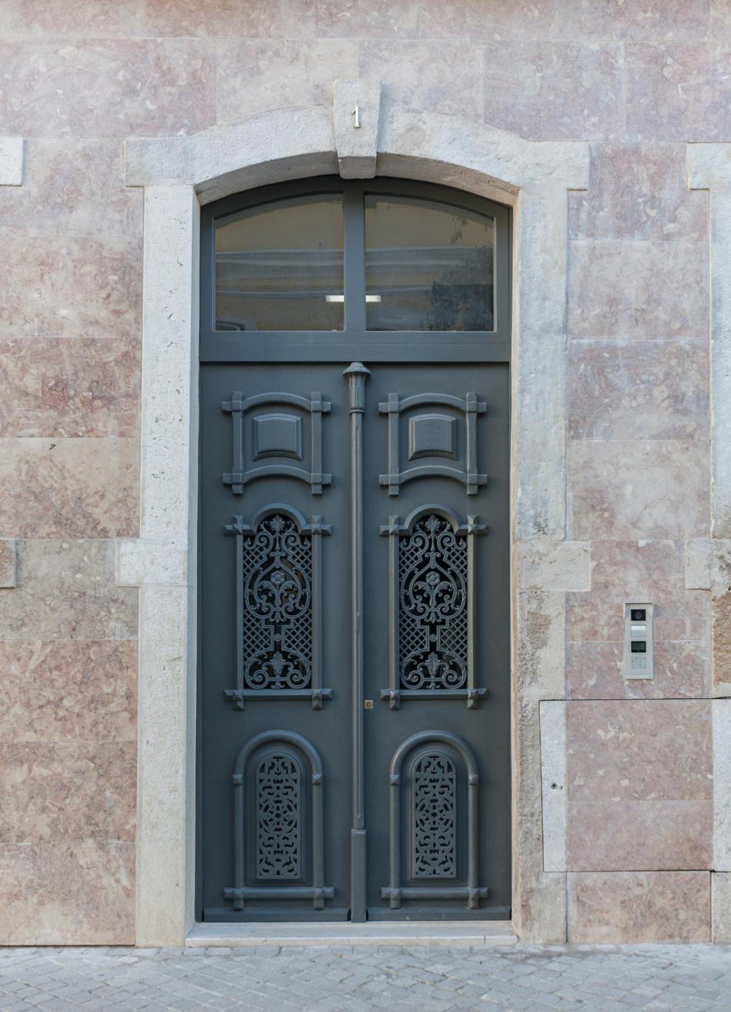 Apartment Flh Cais Sodre Chic Urban Flat With Balcony Lissabon
